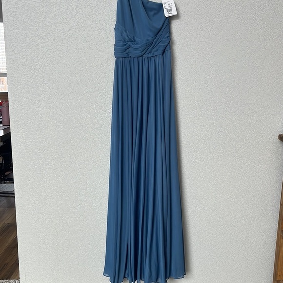 NWT David's Bridal Bridesmaid Dress Steel Blue One Strap Size Four - Picture 3 of 9